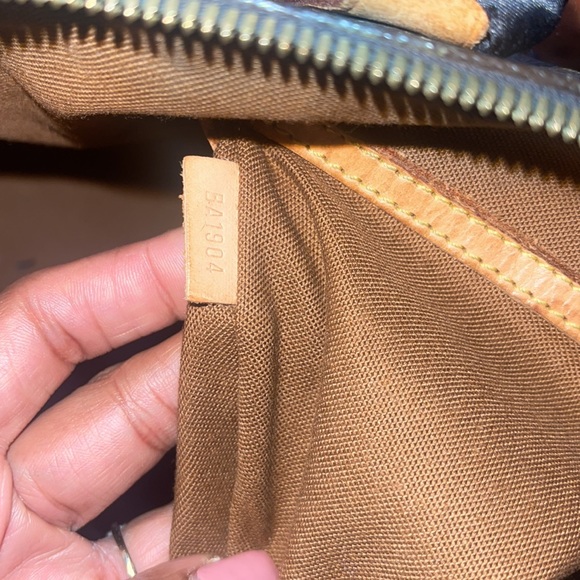 WELL LOVED LV ALMA PM!! - Picture 6 of 9